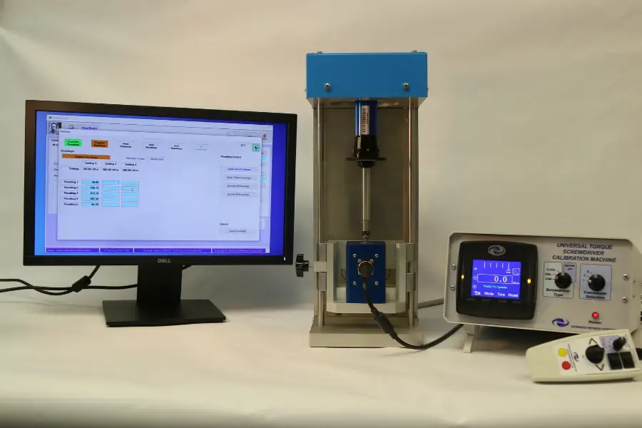 Kepler 4 torque software running with a torque screwdriver calibrator